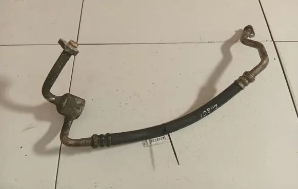 Ford Mondeo MK IV Air conditioning (A/C) pipe/hose