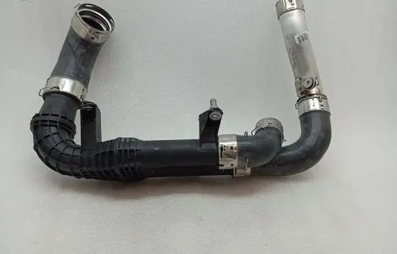 BMW 3 G20 G21 Air intake hose/pipe 8054842