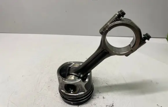 Audi A6 C7 Piston with connecting rod 04LA