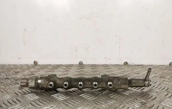 Subaru Forester SH Fuel main line pipe