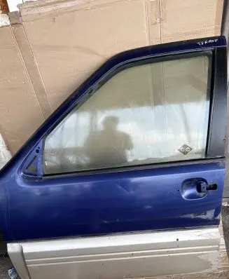 Nissan Terrano Front door