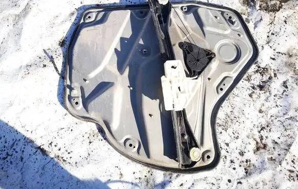 Skoda Octavia Mk2 (1Z) Sliding door window regulator with motor 117782g
