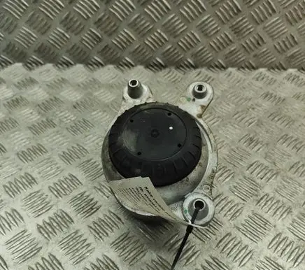 Mercedes-Benz E W238 Engine mount bracket A2132403400