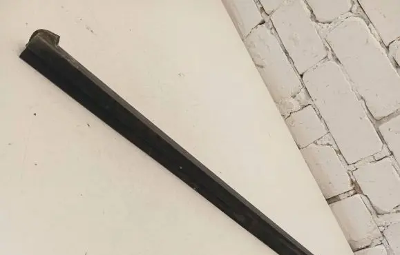 Ford Ranger Rubber seal rear door window/glass 