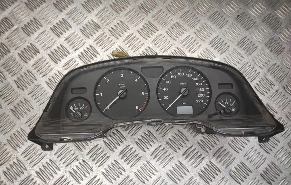 Speedometer (instrument cluster)