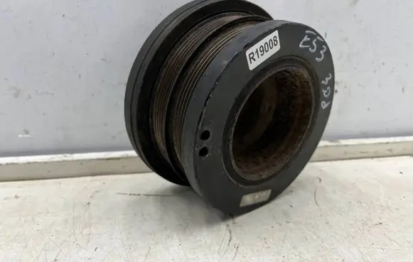 BMW 5 E39 Crankshaft pulley 2247890