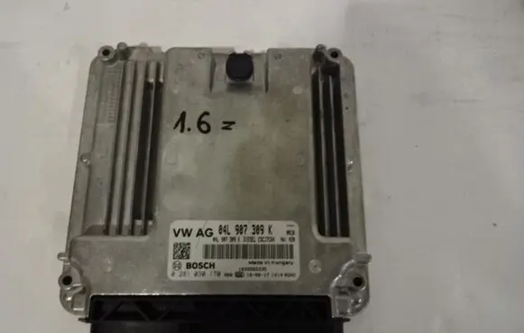 Volkswagen Golf VII Engine control unit/module