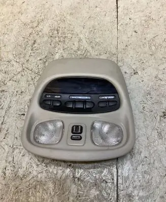 Chrysler 300 - 300C Front seat light 04760145 75813