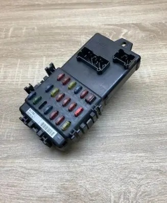 KIA Carnival Fuse module 0K55267740
