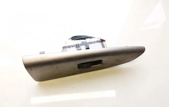 Toyota Corolla Verso E121 Electric window control switch 8403013030 84030-13030