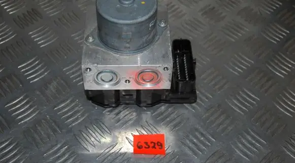 Ford Mondeo MK IV ABS Pump 8G912C405AA