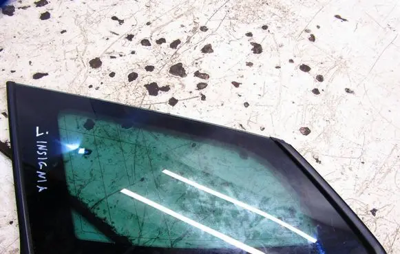 Toyota Auris E180 Rear side window 1111