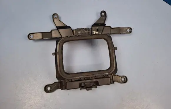 Porsche Macan (95C) Fog light bracket 95C807823