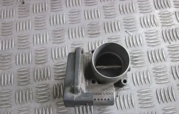 Skoda Fabia Mk1 (6Y) Throttle valve 03C133062C