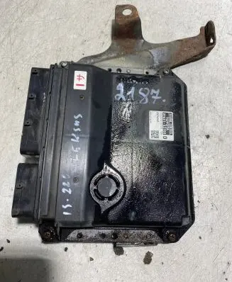 Lexus IS 220D-250-350 Engine control unit/module 8966153700 1758007704