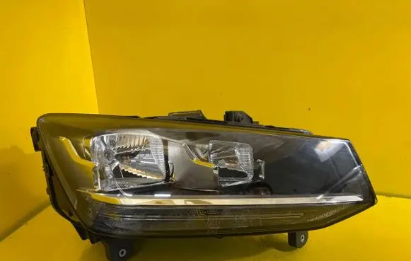 Audi Q2 - Headlight/headlamp 81A941004