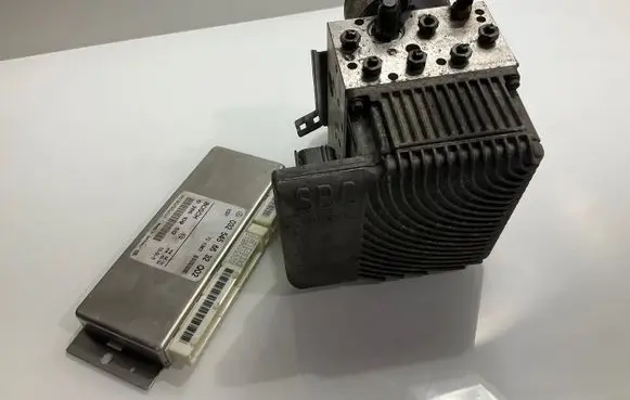 Mercedes-Benz E W211 ABS Pump A0054319712 9900610396 0265250111