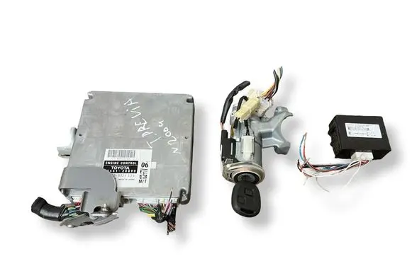 Toyota Previa (XR30, XR40) II Engine ECU kit and lock set 1758005321 8966128890