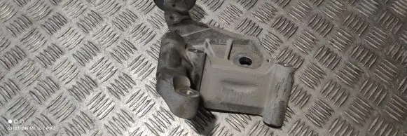 Volvo S90, V90 Engine mounting bracket 31430470