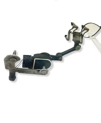 Mercedes-Benz GLC X253 C253 Rear air suspension level height sensor A0009053704 A2139051902