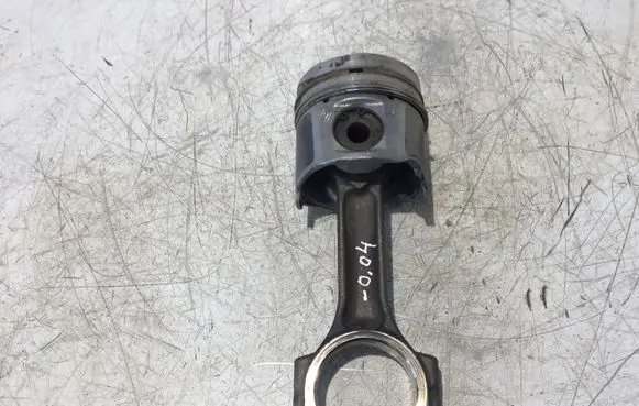 Renault Trafic III (X82) Piston with connecting rod