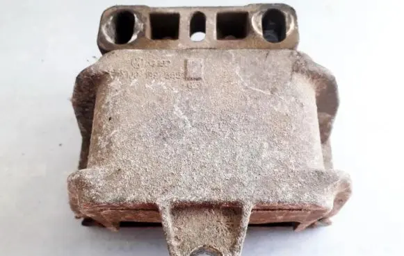 Audi A3 S3 8L Engine mount bracket 1J0199555