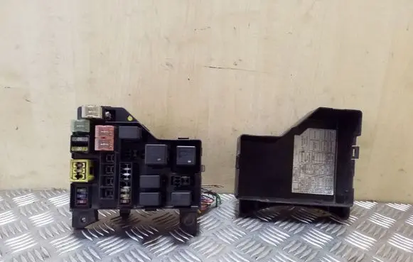 Volvo S40, V40 Fuse module
