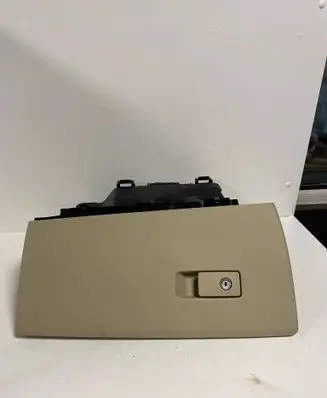 Volvo S80 Glove box 30676278 30676280