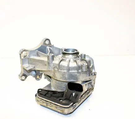 Renault Austral Water pump 210100445R
