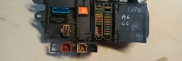 Audi A6 S6 C6 4F Fuse 