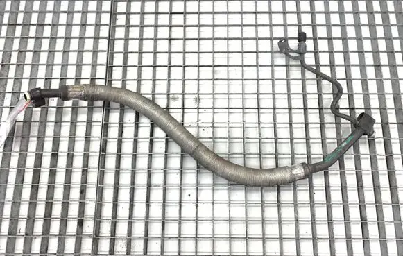 BMW 3 E46 Air conditioning (A/C) pipe/hose 8386000