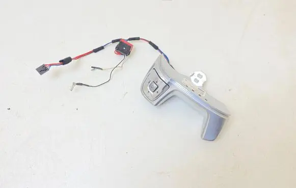 Ford S-MAX Steering wheel buttons/switches 305481885 750120 6M2T14K147AH