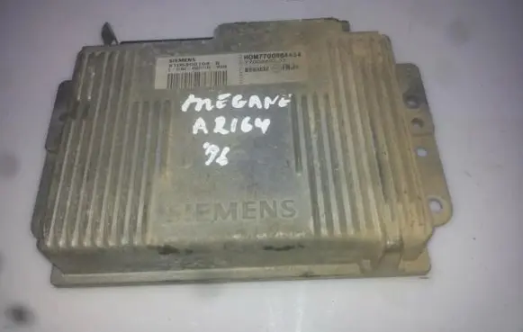 Renault Megane I Engine control unit/module s105300104b 7700865827