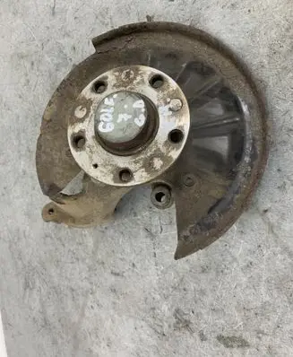 Volkswagen Golf VII Rear wheel hub