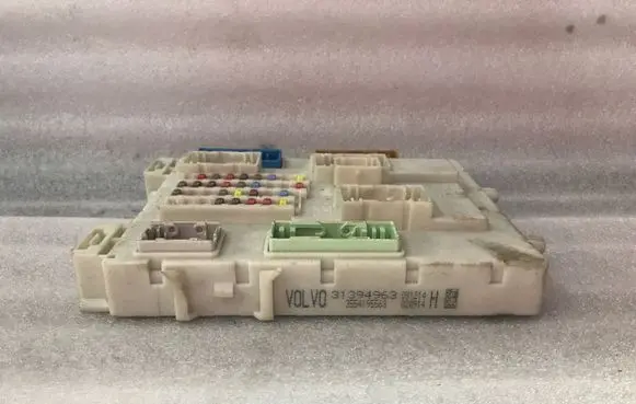Volvo V40 Fuse module 31394963 3554195563 020914