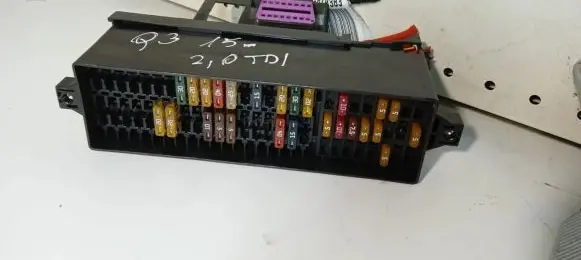 Audi Q3 8U Fuse module 5N0971845E