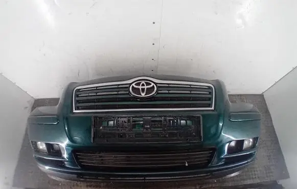 Toyota Avensis T250 Front bumper 6S3