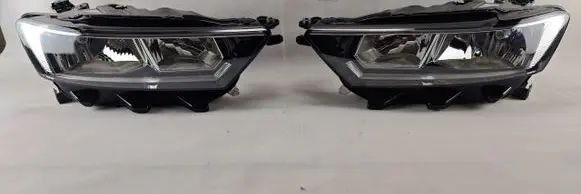 Volkswagen T-Roc Headlights/headlamps set 