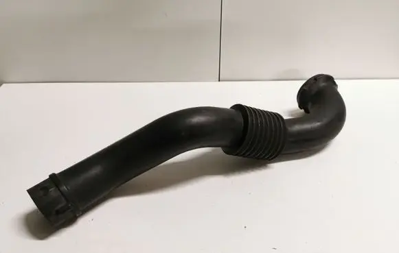 Opel Vivaro Air intake duct part 8200658370