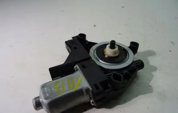 Volvo XC70 Rear door window regulator motor 966264102