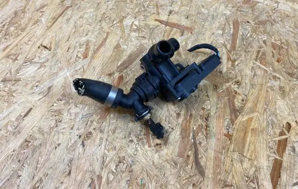 Volvo S90, V90 Electric auxiliary coolant/water pump 32339142 211223 AEJB9