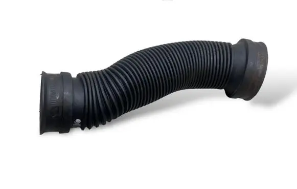 Opel Astra H Air intake hose/pipe 13105267 K2106