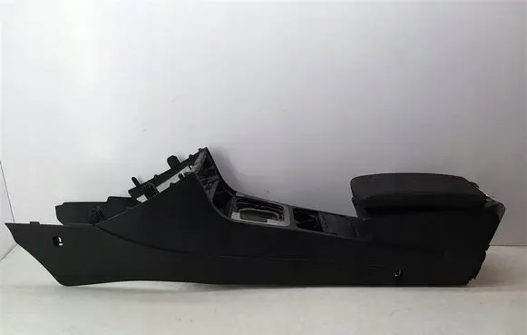 Volkswagen PASSAT B6 Center console 3C0863319J