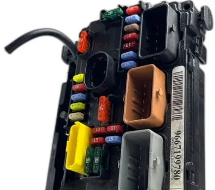 Citroen C3 Fuse box set 9667199780R09