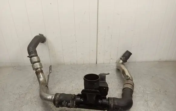 Jaguar XF X250 Intercooler hose/pipe 4R836N870A