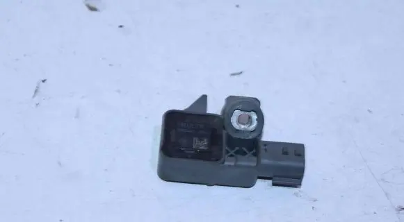 Renault Captur Airbag deployment crash/impact sensor 988326121R