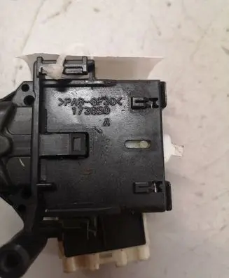 Toyota Avensis T250 Indicator stalk 8414005110 L93