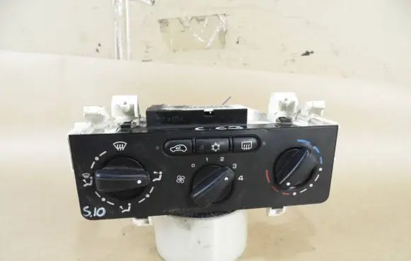 Citroen C3 Climate control unit 69310002