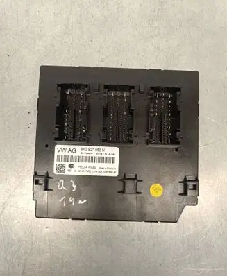 Audi Q3 8U Comfort/convenience module 8X0907063N
