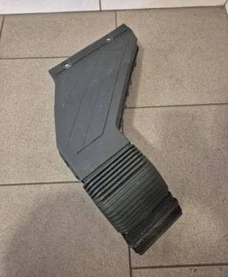 Hyundai Tucson TL Air intake duct part 28210D3100